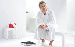 Seca 808 Quadra Digital Floor Scale with Glass Platform and Body Fat & Body Water Analysis